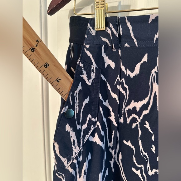 ATHLETA 4 PETITE Vienna Straight Leg Navy Print Cargo Stretch Center Seam Pocket - Picture 5 of 14